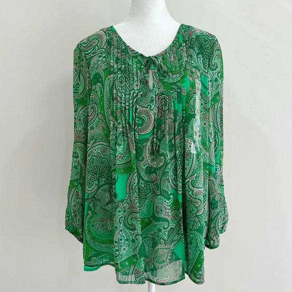 NWT Tommy Hilfiger Women’s Pintuck‎ Pleat Paisley Blouse Size XL - Picture 2 of 10